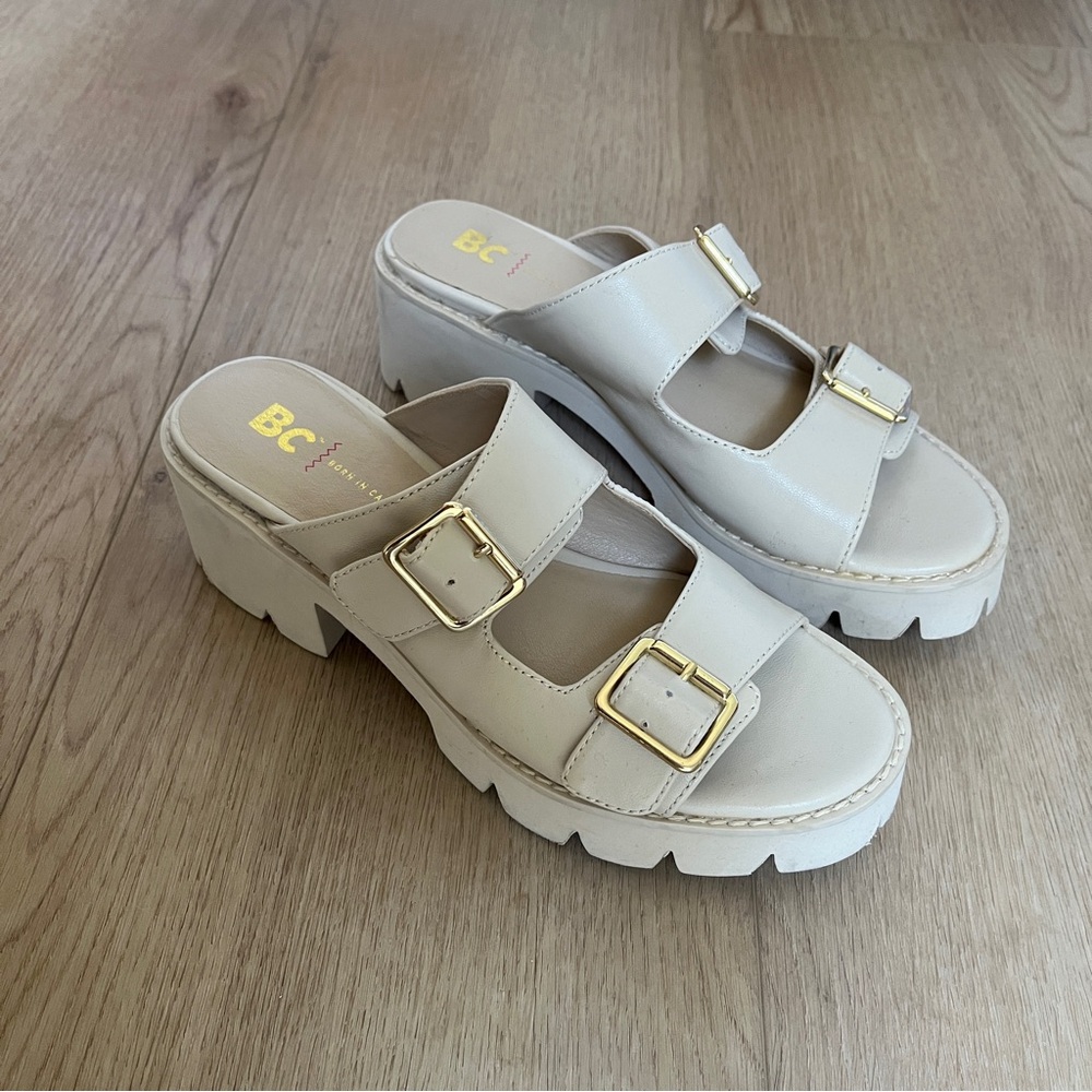 Chunky nude sandals